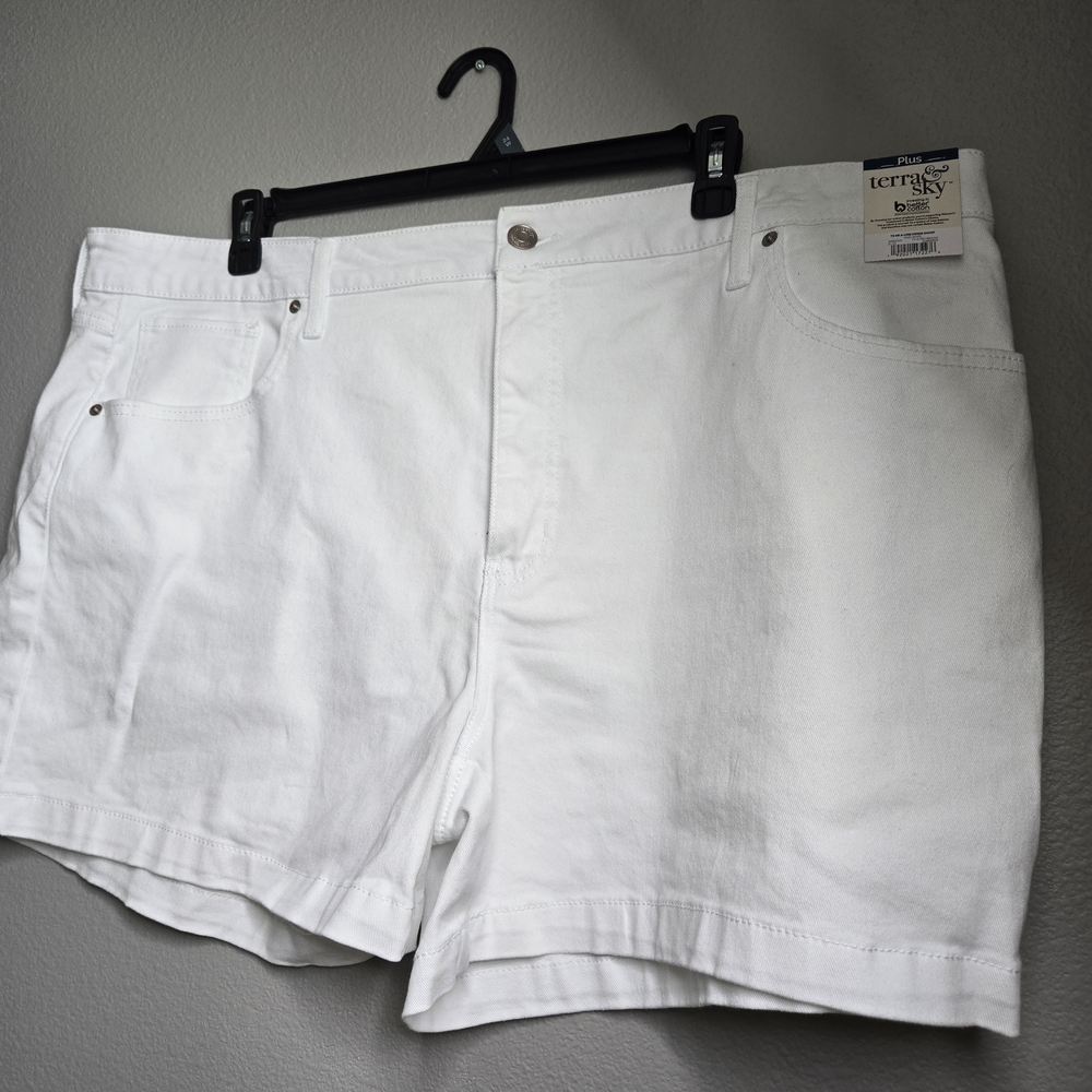 Men's White Shorts